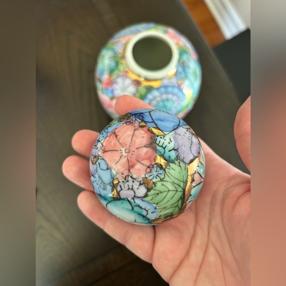 Vintage Fine Chinese Porcelain Thousand Flowers Ovoid Covered Ginger Jar Vase - Picture 13 of 16